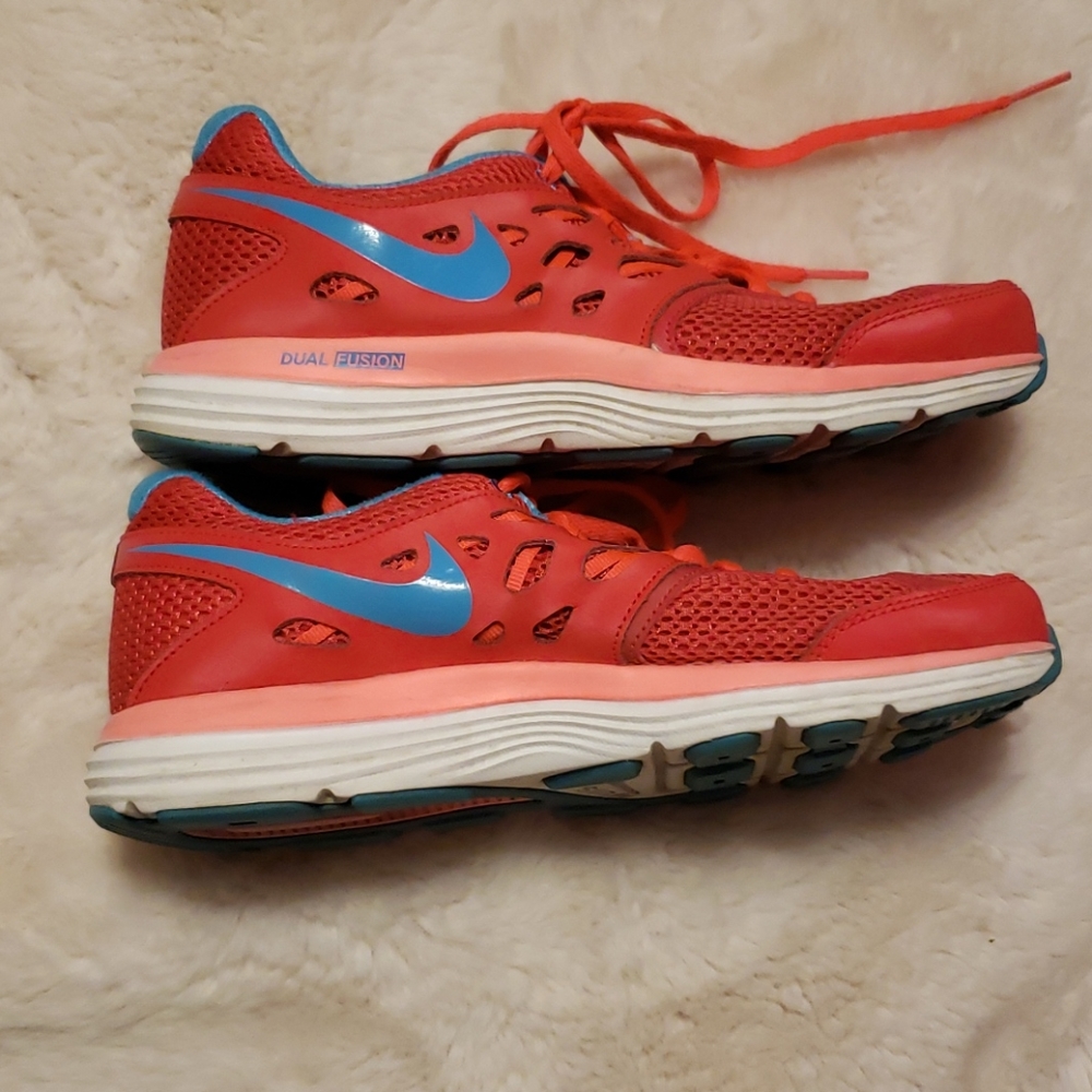 Nike Dual Fusion Athletic Sneakers sz 7.5 - Picture 4 of 9